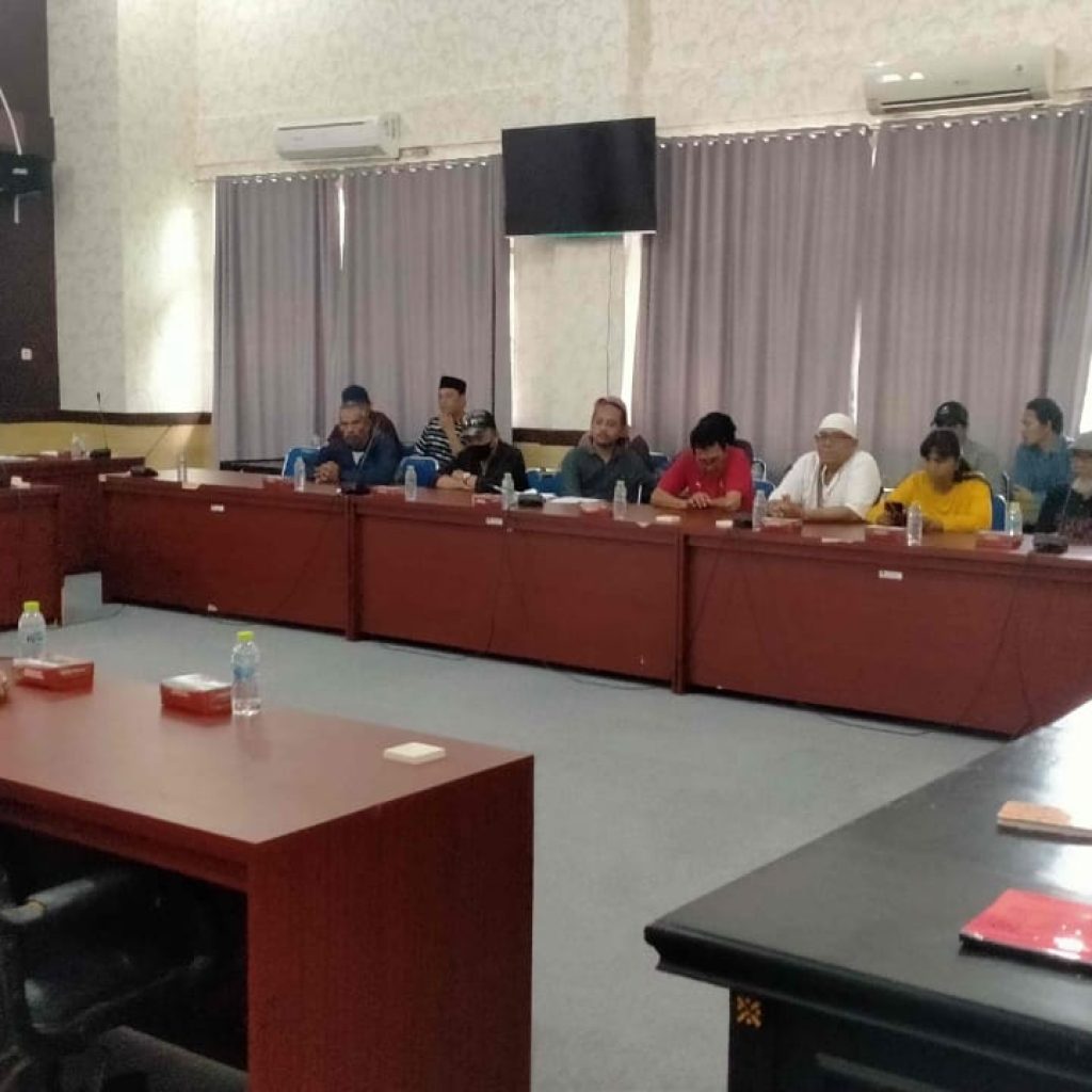 RDP  Terkait Retribusi Pasar Tetap Naik Dan  Perda Tetap Diberlakukan,Begini Penjelasan Assiten 2 !