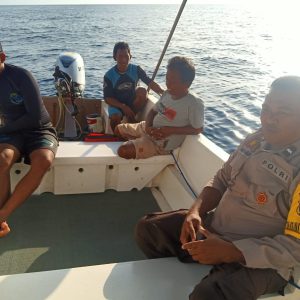 Cegah Pelanggaran Laut Polsek Balantak dan Yayasan Tompotika Biodiversity Lestari Gelar Patroli Bersama