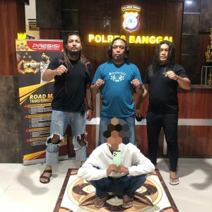 Petugas Jasa TV Kabel  Curi Ponsel  Tetangga