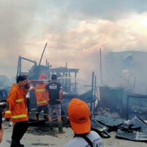 Tiga Rumah Makan Kadompe Maahas Habis Terbakar