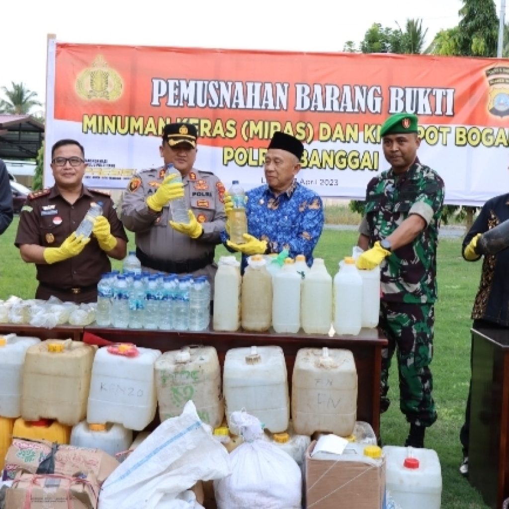 Polres Banggai Musnahkan 642,5 Liter Miras dan 228 Knalpot Brong