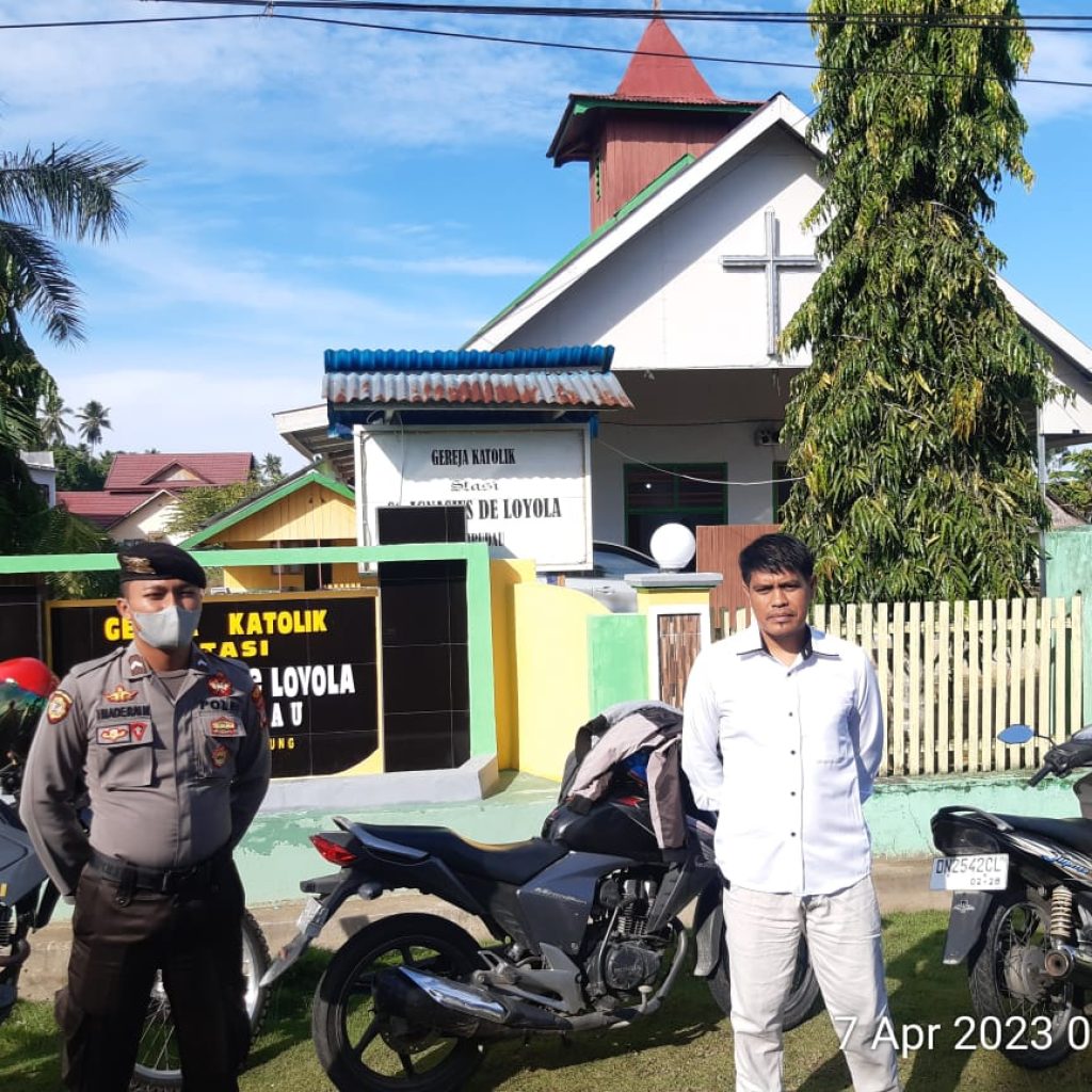 Polres Bangkep Lakukan Penjagaan Di Gereja Terkait Pelaksanaan Ibadah Jum,at Agung dan Paskah