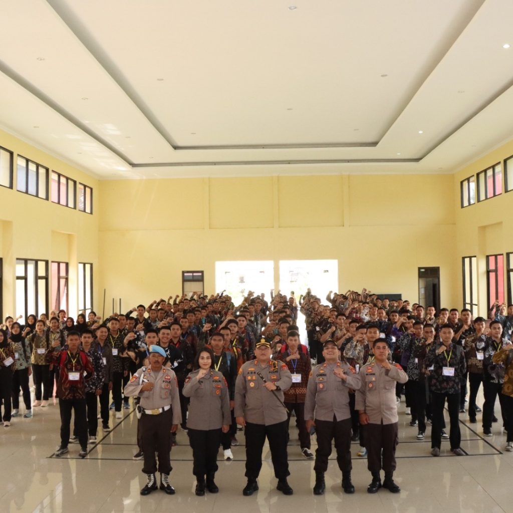 Kapolres Banggai  Berikan Arahan  Dihadapan  169 Casis Polri 2023