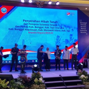 Pemda Banggai Serahkan Sertifikat Hibah Tanah Untuk BNN RI 