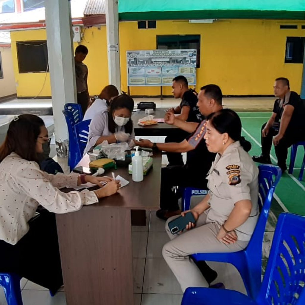 Kini Giliran Personel Polri Pemeriksaan Gratis Oleh Puskesmas Kampung Baru
