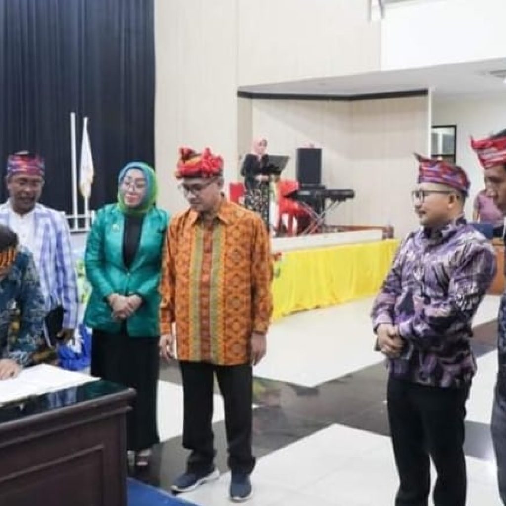 Bupati Banggai  Hadiri Pelantikan Pengurus  KKST