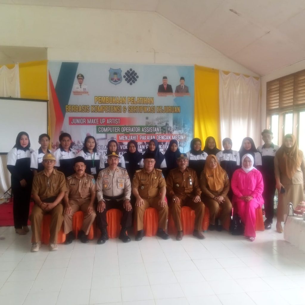 Pelatihan Berbasis Kompetesi Dan Sertifikasi Program Pelatihan Vokasi Produktifitas Pada UPT Loka Latihan Kerja (LLK) Mondopulian