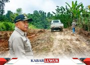 Wakil Bupati Banggai Tinjau Pekerjaan Tanpa Nama Proyek, Warga Bertanya Keberadaannya