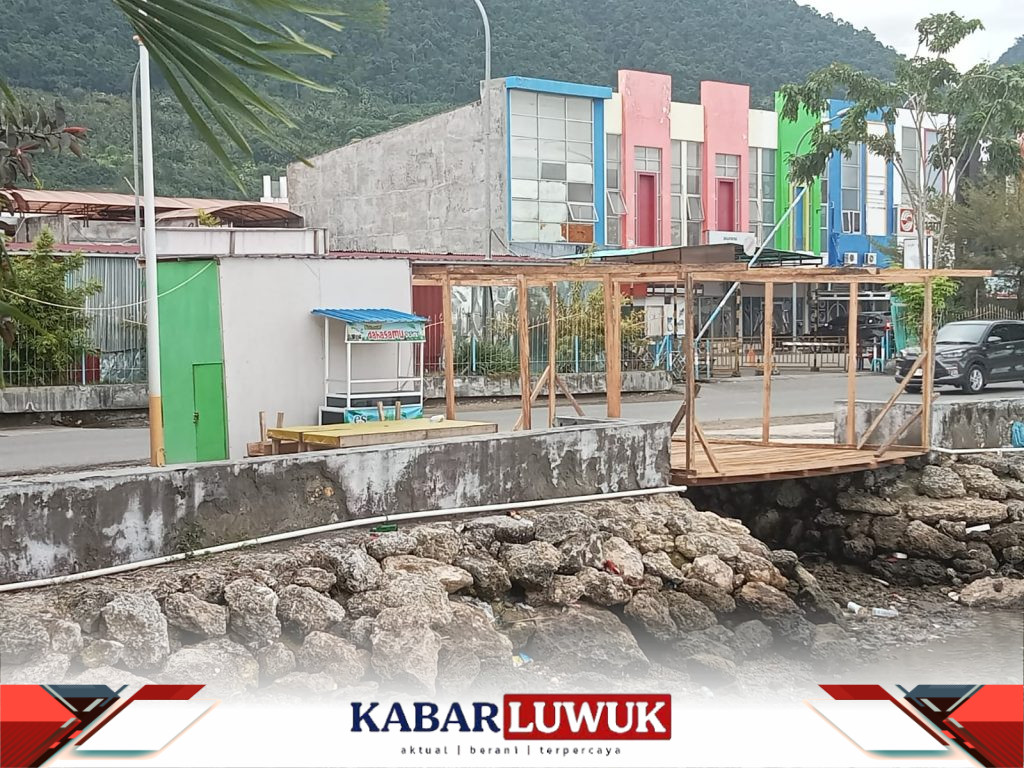 Masyarakat Bebas Membangun Lapak di Kawasan Teluk Lalong Banggai
