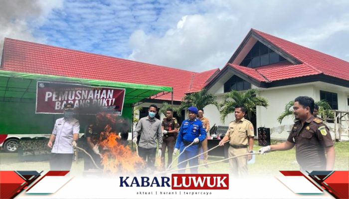Kejaksaan Banggai Laut Membakar Bukti Kejahatan 2023