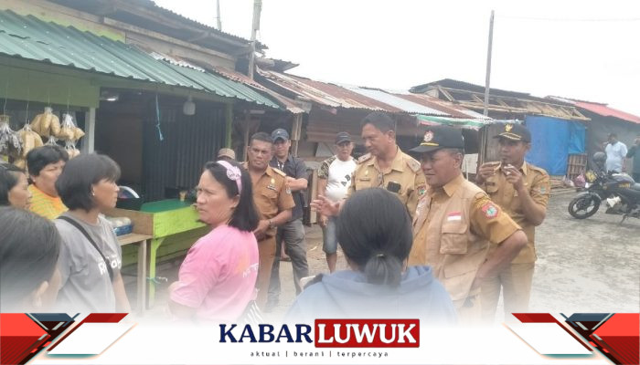 Tegas ! Tim Terpadu Pasar Simpong dan Satpol PP Bongkar Lapak Yang Membandel