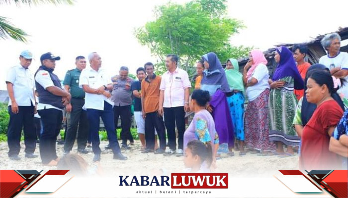Bupati Banggai Laut Tinjau Lokasi Abrasi, Minta Warga Waspada dan Bantu Penanganan Cepat