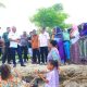 Banggai Laut, Sofyan Kaepa, SH, melakukan kunjungan ke lokasi pemukiman warga yang terdampak abrasi di Kecamatan Banggai Selatan