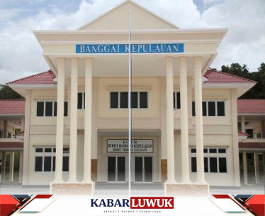 Pemerintah daerah (Pemda) kabupaten Banggai Kepulauan masih menunggu izin dari Kementerian Dalam Negeri (Kemendagri) untuk melantik tujuh pejabat eselon II