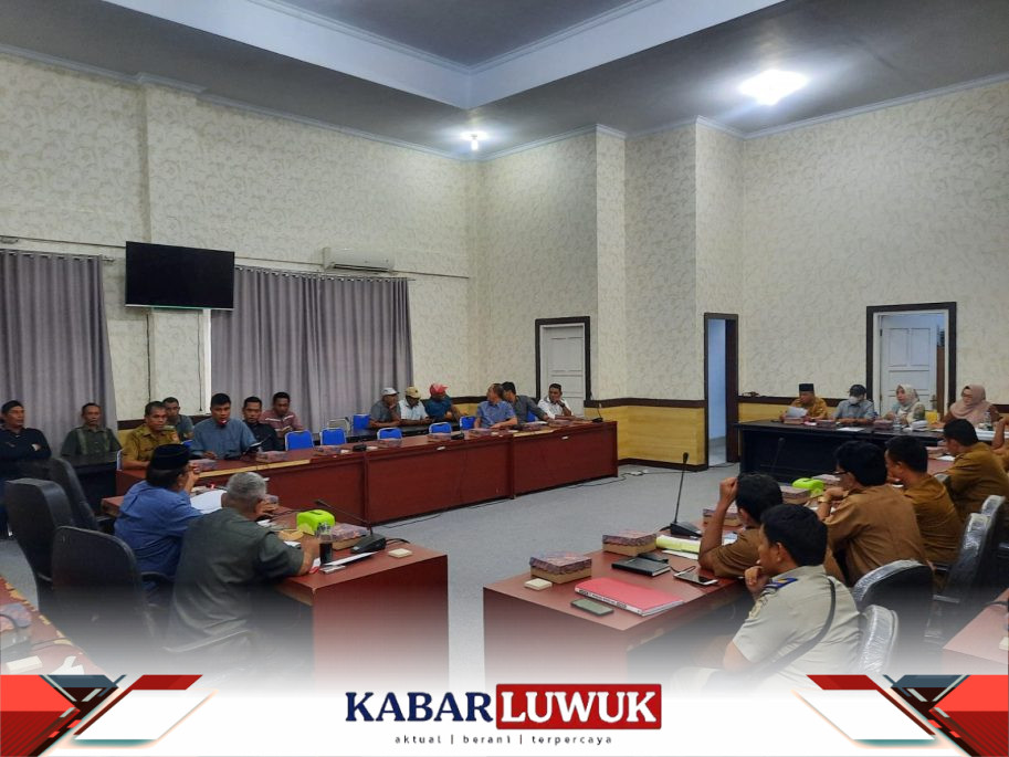 Komisi II Dewan Perwakilan Rakyat Daerah (DPRD) Banggai menggelar rapat dengar pendapat (RDP) yang menarik perhatian terkait aktivitas PT Anugerah Tompira Nikel (PT ATN