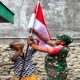 Babinsa Koramil 1308-01/Luwuk Terus Menerus Membantu Warga dalam Menghadapi HUT Kemerdekaan RI ke-78”