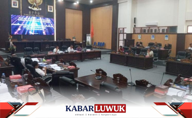 Badan Anggaran Dewan Perwakilan Rakyat Daerah (DPRD) Kabupaten Banggai secara serius membahas Kebijakan Umum Anggaran (KUA)