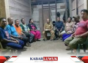 Pemdes Loolong Salurkan Bantuan Bahan Bangunan untuk 20 KK Miskin