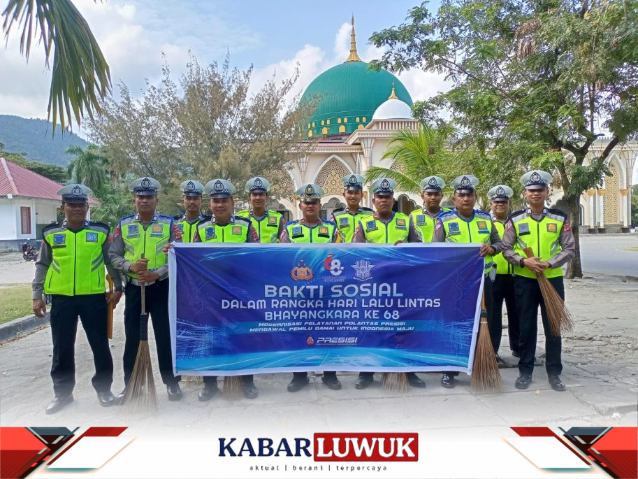 Peringati HUT Lalu Lintas ke-68, Satlantas Polres Banggai Bersihkan Tiga Rumah Ibadah