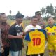 Walikota Palu, Hardianto Rasyid, dengan penuh semangat membuka Semi Open Turnamen Sepak Bola Hardianto Rasyid Cup