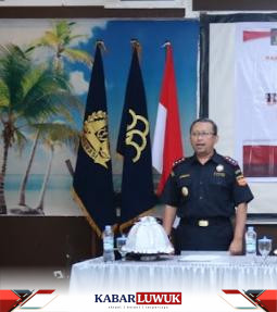 Kepala Bea & Cukai Kabupaten Banggai, Mu'amar Khadafi