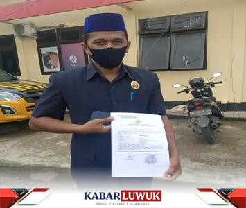 Ketua Dewan Perwakilan Rakyat Daerah Kabupaten Banggai Kepulauan, Rusdin Sinaling saat usai membuat laporan pada tahun 2021 yang lalu