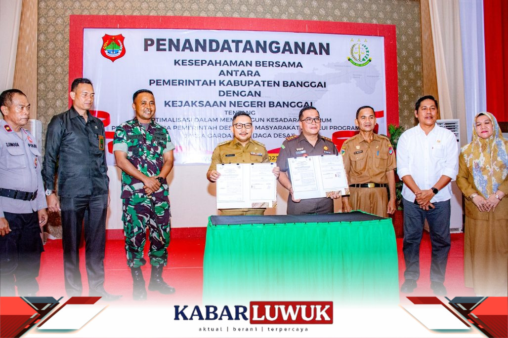 Kepala Kejaksaan Negeri Banggai, R. Wisnu Bagus Wicaksono, SH, M.Hum., dan Bupati Banggai, Ir. H. Amirudin, MM., AIFO,