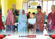 Penyaluran BLT-DD Tahap Tiga di Desa Bonganan