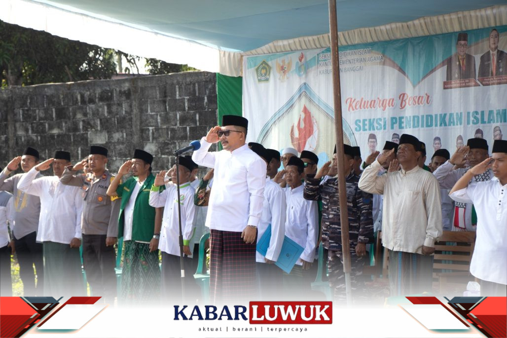 Bupati Amirudin dalam acara tersebut menjadi salah satu momen penting yang memperlihatkan dukungan kuat pemerintah daerah terhadap pendidikan agama dan peran santri dalam masyarakat.
