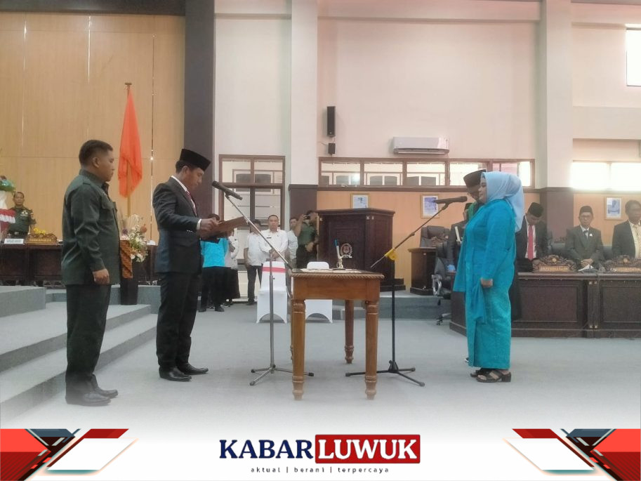 Sarifah Dilantik Jadi Pengganti Helton Abd Hanid di DPRD Banggai