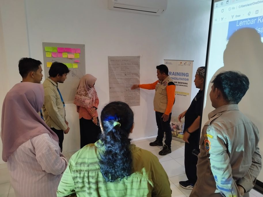 Tingkatkan Kemampuan Personil Fasilitator Destana, JOB Tomori Gelar Training Of Facilitator