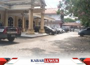 Kontroversi Penggunaan Halaman Gedung Genas Kecamatan Luwuk Sebagai Lahan Parkir oleh Haji Kalla Cabang Luwuk