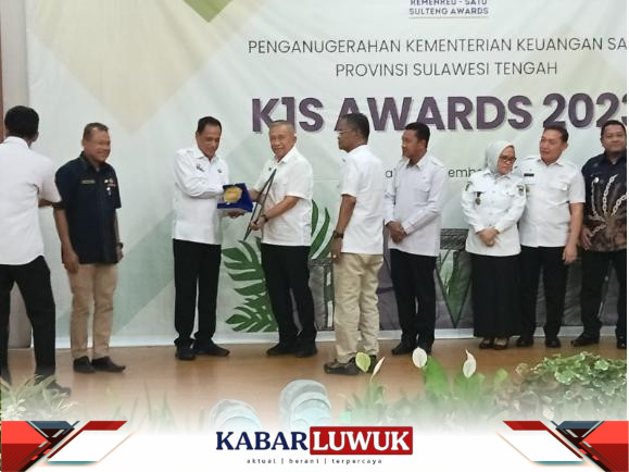 Wakil Bupati Banggai Raih Penghargaan K1S Awards 2023 dari Kementerian Keuangan