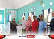 Desa Tomboniki, Kabupaten Bangkep, Berbagi Kesejahteraan Melalui Penyaluran BLT-DD Tahap Empat