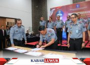 Disaksikan Irjen Kemenkumham, Jajaran Kanwil Kemenkumham Sulteng Tandatangani Komitmen Tingkatan Pelayanan dan Netralitas Pemilu ASN