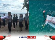 Pengibaran Spanduk di Bawah Laut, Imigrasi Banggai Ciptakan Sejarah dalam Meriahkan Hari Bhakti Imigrasi ke-74