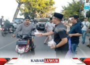 Kejaksaan Banggai Bagi-bagi Takjil, Berbagi Berkah di Depan Cafe Bakul Kilo Lima