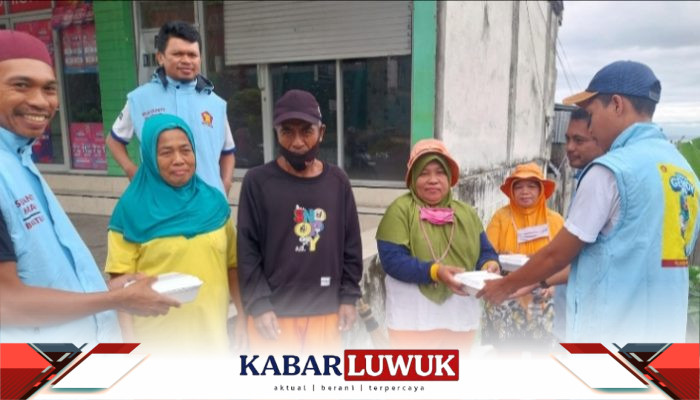 Aksi Mulia Amalya Murad, Berbagi Sedekah di Hari Ulang Tahunnya ke-46
