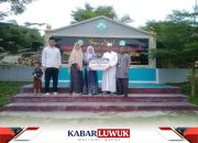 Keluarga Alm. H. Murad Husain Terus Lanjutkan Karya Kemanusiaan dengan Donasi untuk Ponpes Darul Hikmah