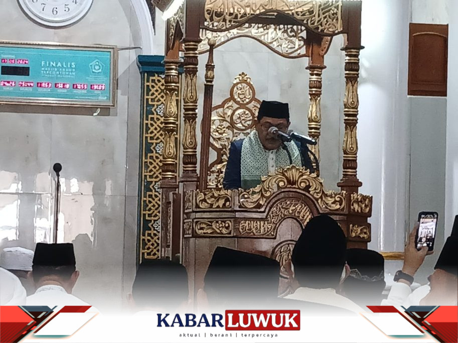 Khatib Utama Sholat Idul Adha 1445 H di mesjid Agung An Nur Luwuk, Drs. H. Suardi Kandjae, MA