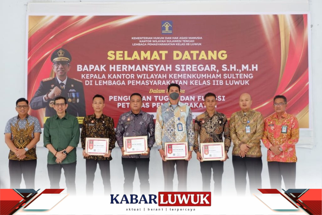 Kakanwil Kemenkumham Sulteng Beri Penghargaan untuk Pahlawan Lapas: Petugas Lapas Luwuk Gagalkan Penyelundupan Narkoba