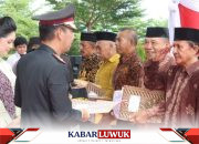 Peringati HUT Bhayangkara ke-78, Kapolres Bangkep Berikan Penghargaan kepada Tiga Personel, Purnawirawan Polri, dan Warakauri