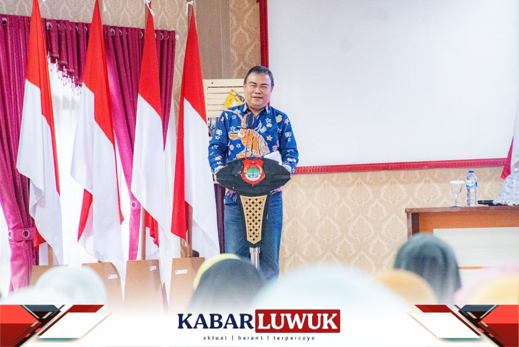 Pj. Sekretaris Daerah Kabupaten Banggai, Ir. Moh. Ramli Tongko, S.Sos., S.T., M.Si., pada pembukaan kegiatan Bimbingan Teknis bagi Pegawai Negeri Sipil Pemerintah Kabupaten Banggai tahun 2024.