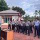 Kepala Kantor Imigrasi Kelas II Non TPI Banggai, Octaveri didampingi Kasi Inteldak Melakukan Pengecekan HP Pegawai terkait Maraknya Judi Online ( Foto Istimewa)