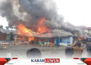 Kebakaran Hebat Landa Tiga Toko dan Warung Makan di Bunta, Begini Penjelasan Kapolsek !