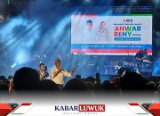 Puluhan Ribu Warga Luwuk  Hadiri Deklarasi Anwar-Renny