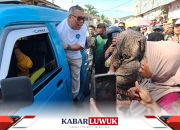 Ahmad Ali Blusukan ke Pasar Simpong, Makan Kue Paranggi Sambil Dengar Keluhan Pedagang