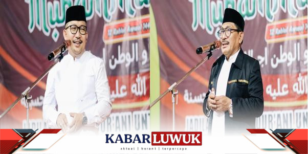 Bupati Banggai, Ir.H. Amiruddin dan Kepala Kantor Kementrian Agama Kabupaten Banggai, Drs, H. Suardi Kandjai saat menghadiri Peringatan Maulid Nabi di Kecamatan Bunta