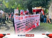 Mahasiswa Gelar Aksi Dukung KPK Usut Dugaan Korupsi di Kabupaten Banggai