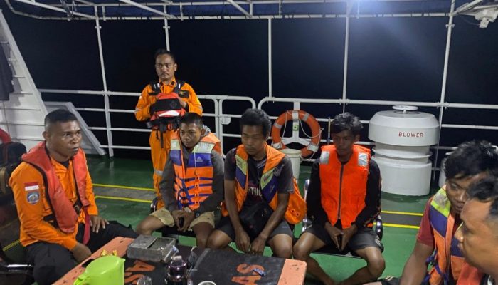 KM Naga Sejahtera Alami Mati Mesin di Perairan Luwuk, Tim SAR Evakuasi 4 Awak Kapal Selamat